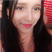 Soy una joven apasionada por las matemáticas y la educación. Me enfoco en enseñar matemáticas básicas de manera clara y divertida.